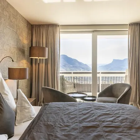 Patrizia Hotel Tirolo